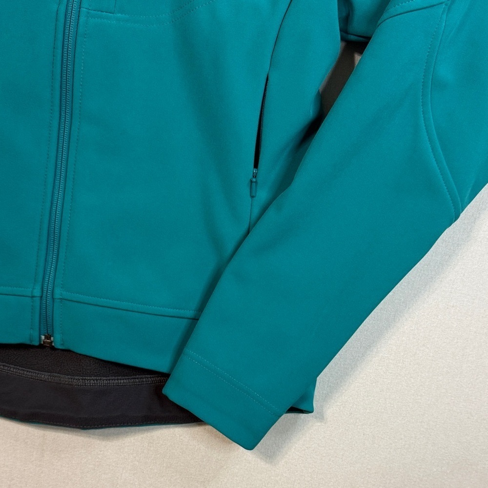 The North Face Turquoise Utility Jacket - Picture 3 of 9